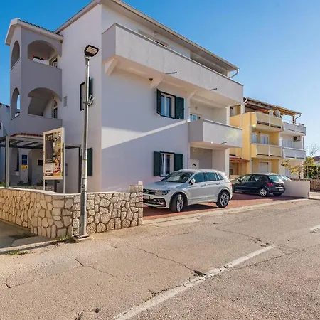 アパート 1 Bedroom Amazing In Pag *