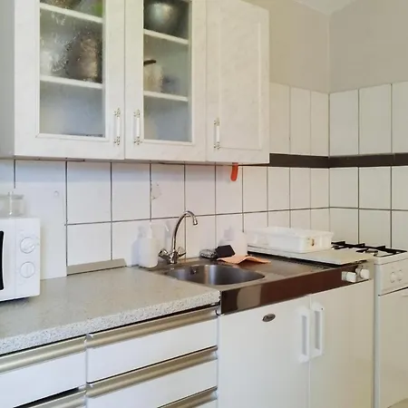 Apartment Gorgeous In Pag With Kitchen
