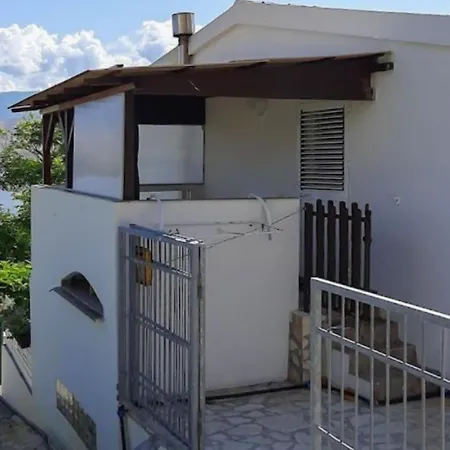 Gorgeous In Pag With Kitchen Apartment *