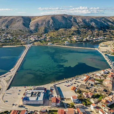 1 Bedroom Amazing In Pag Appartement *