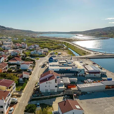 1 Bedroom Amazing In Pag Appartement *