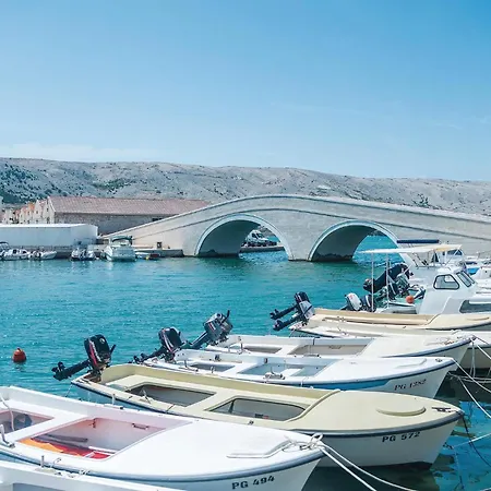 1 Bedroom Amazing In Pag Appartement